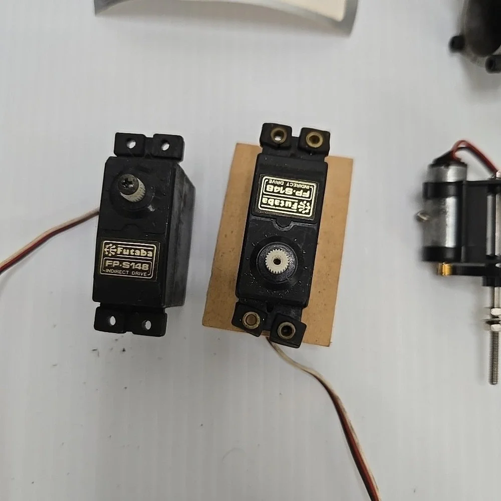Thunder Tiger Engine And More‎ Estate Lot RC Engine PARTS